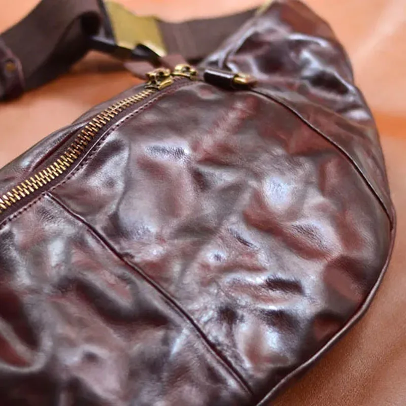 

AETOO Young men's breast bag Multi-functional one-shoulder underarm waist pack plant tanned cow leather hand grip grain head lay