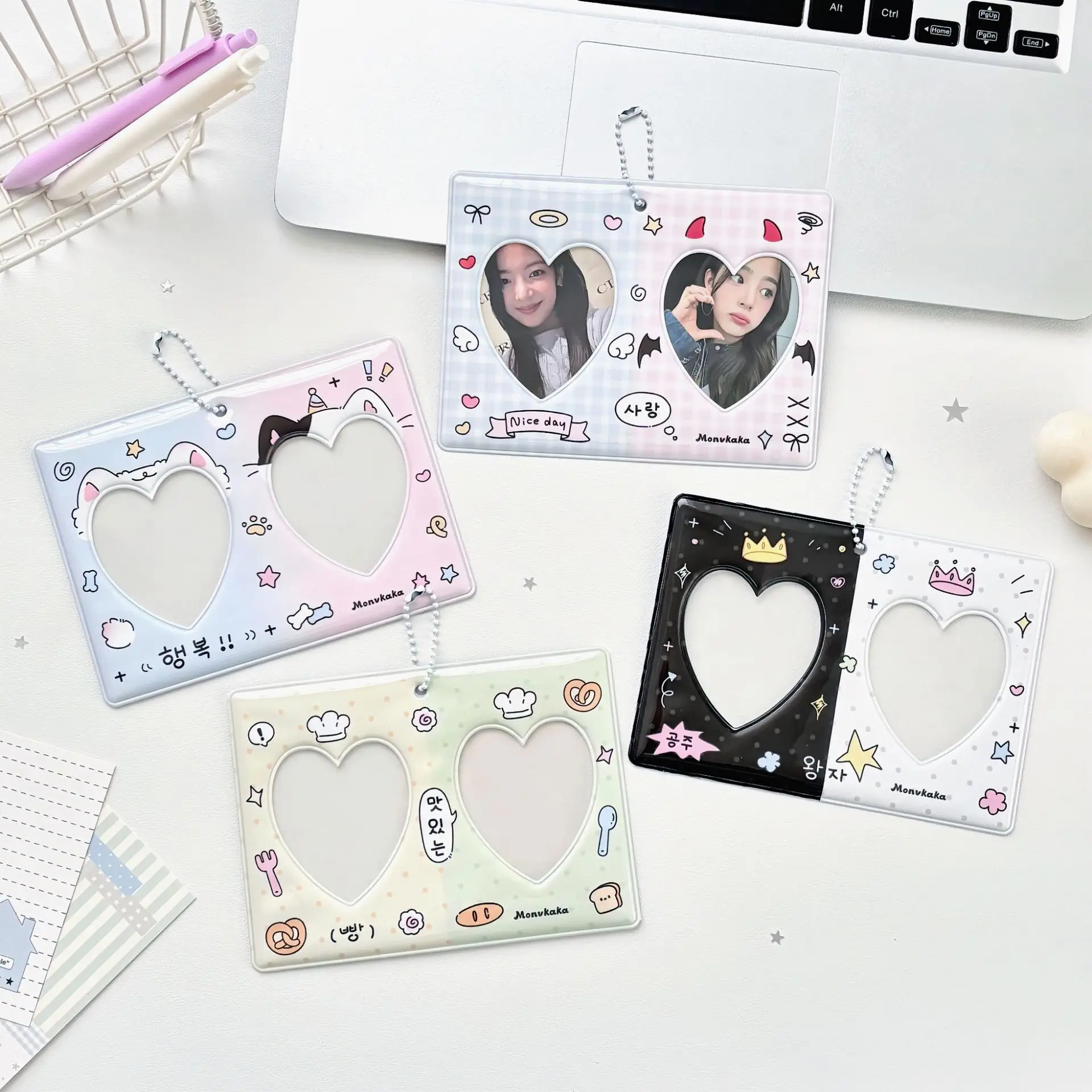Two Tone 3-inch CP Card Holder, Double Grid Heart-shaped Card Holder, Bag Hanging ID Photo Small Card Storage Card Holder