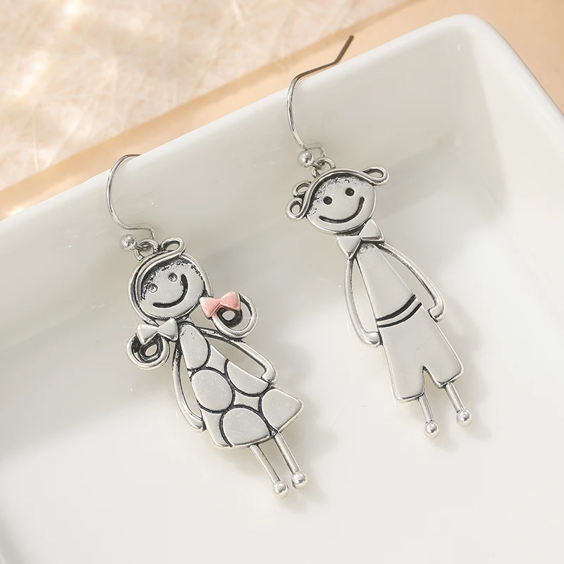 Vintage Paar Asymmetrische Ohrringe Nischendesign Cartoon-Personen-Anhänger Ohrringe Accessoire Schmuck Liebhaber-Geschenke