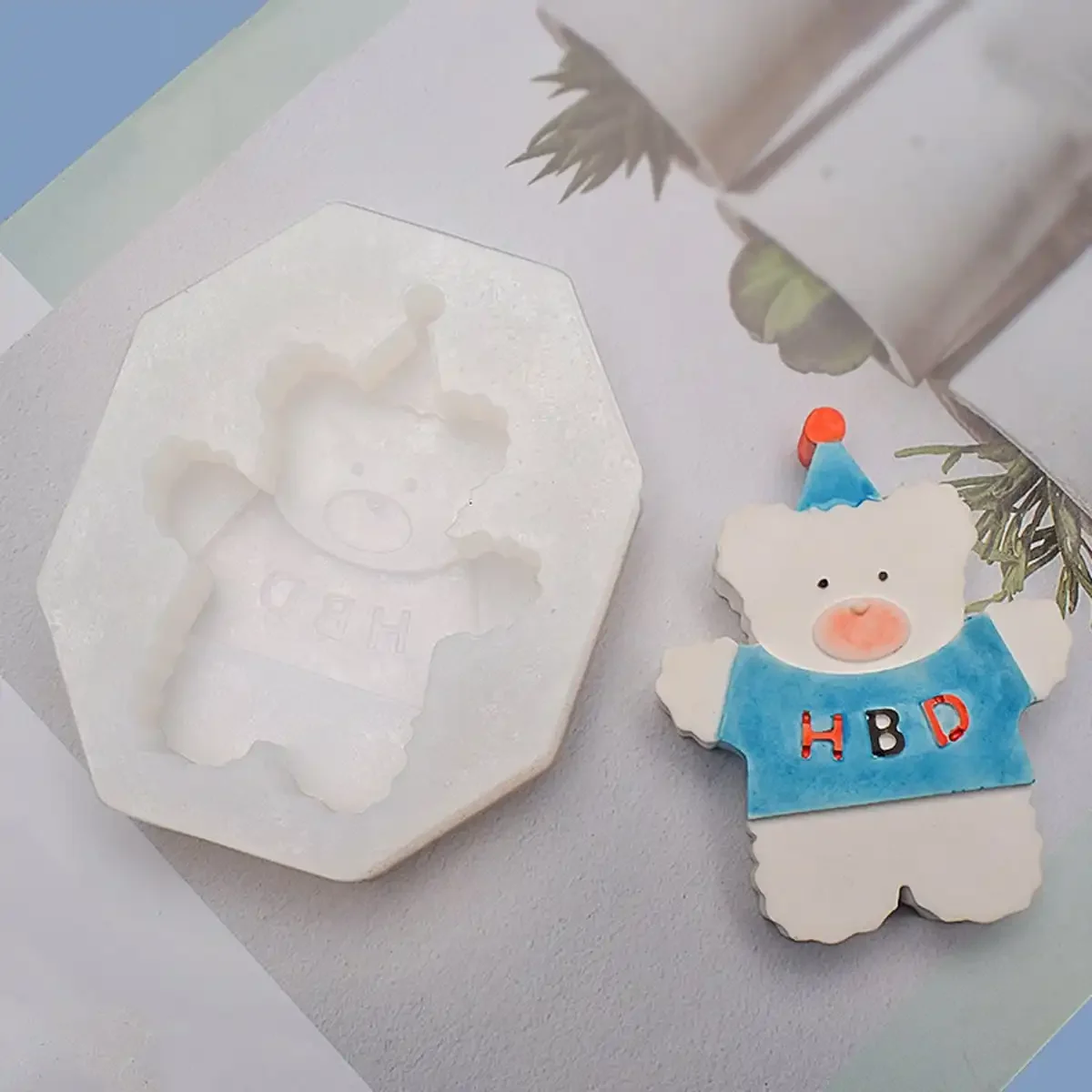 1pc- Candy DIY Bear Candle Plaster silicone mold Cake decoration mold