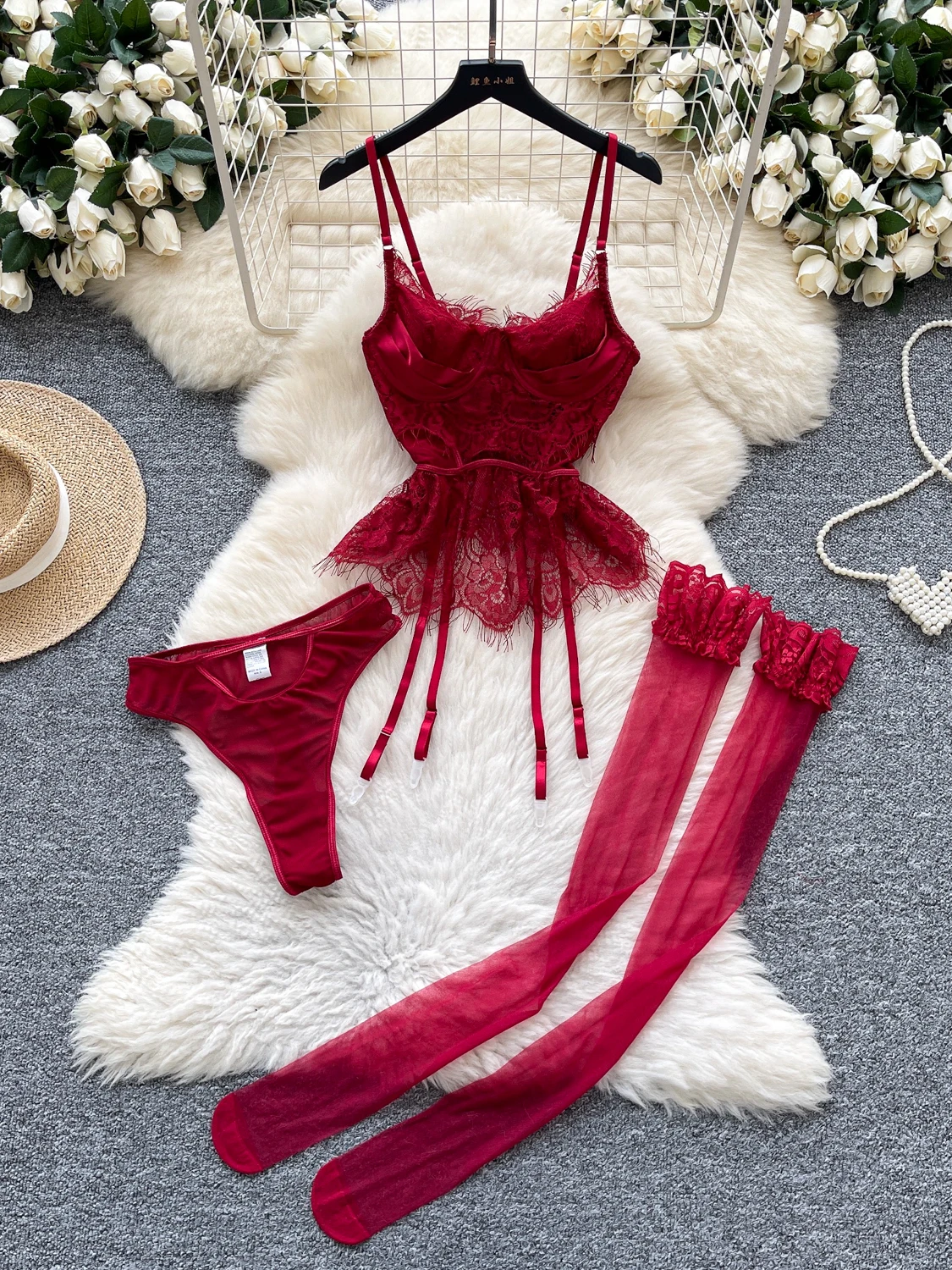 Sexy Lace Crop Top And High Waist Briefs Stoing Set Women's Pure Desire Faion Ensemble for Young Adults Summer 2025