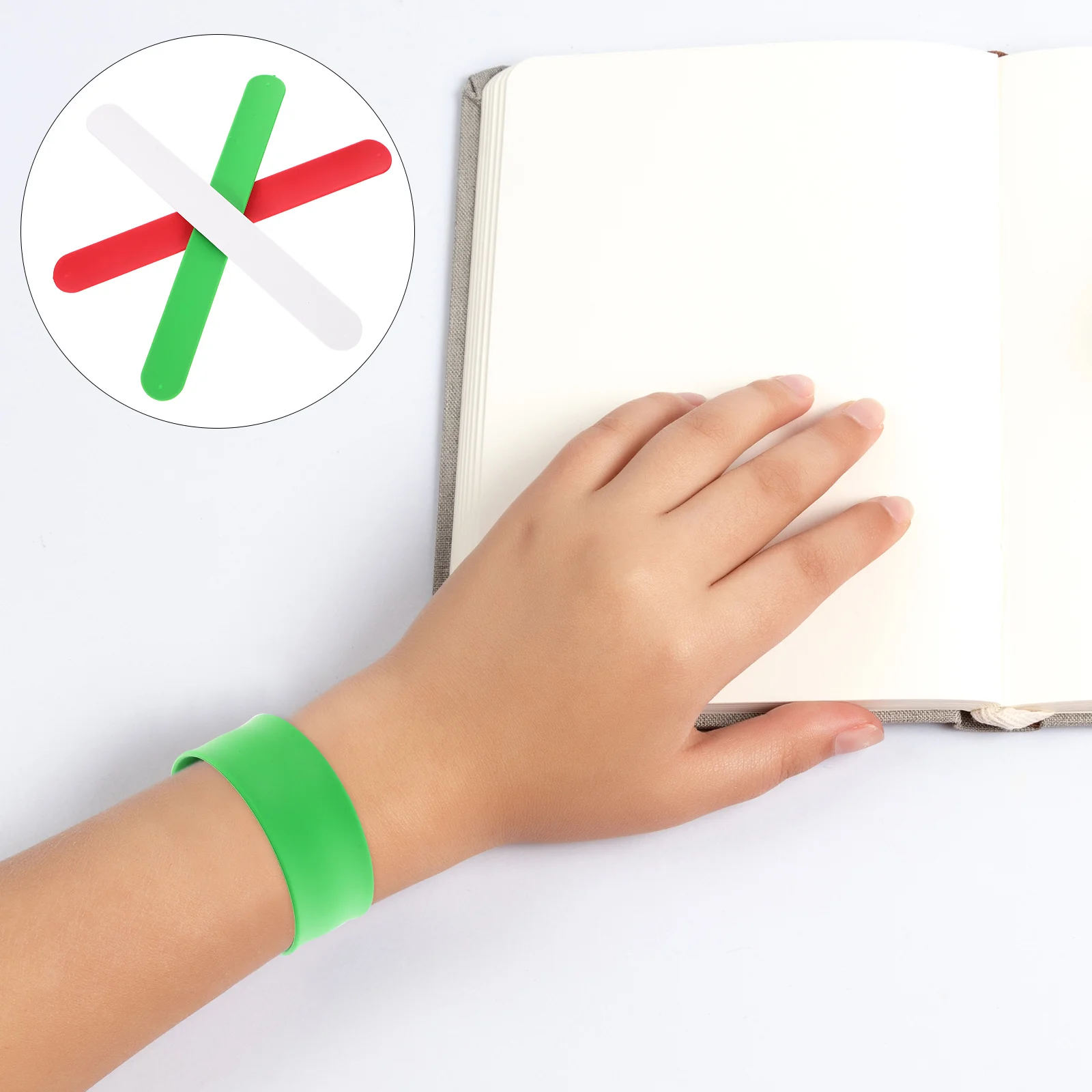 

12pcs Silicone Slap Bracelets Solid Color For Kids Party Favors Goodie Bag Fillers Festival Gift Toddlers Slap Bands