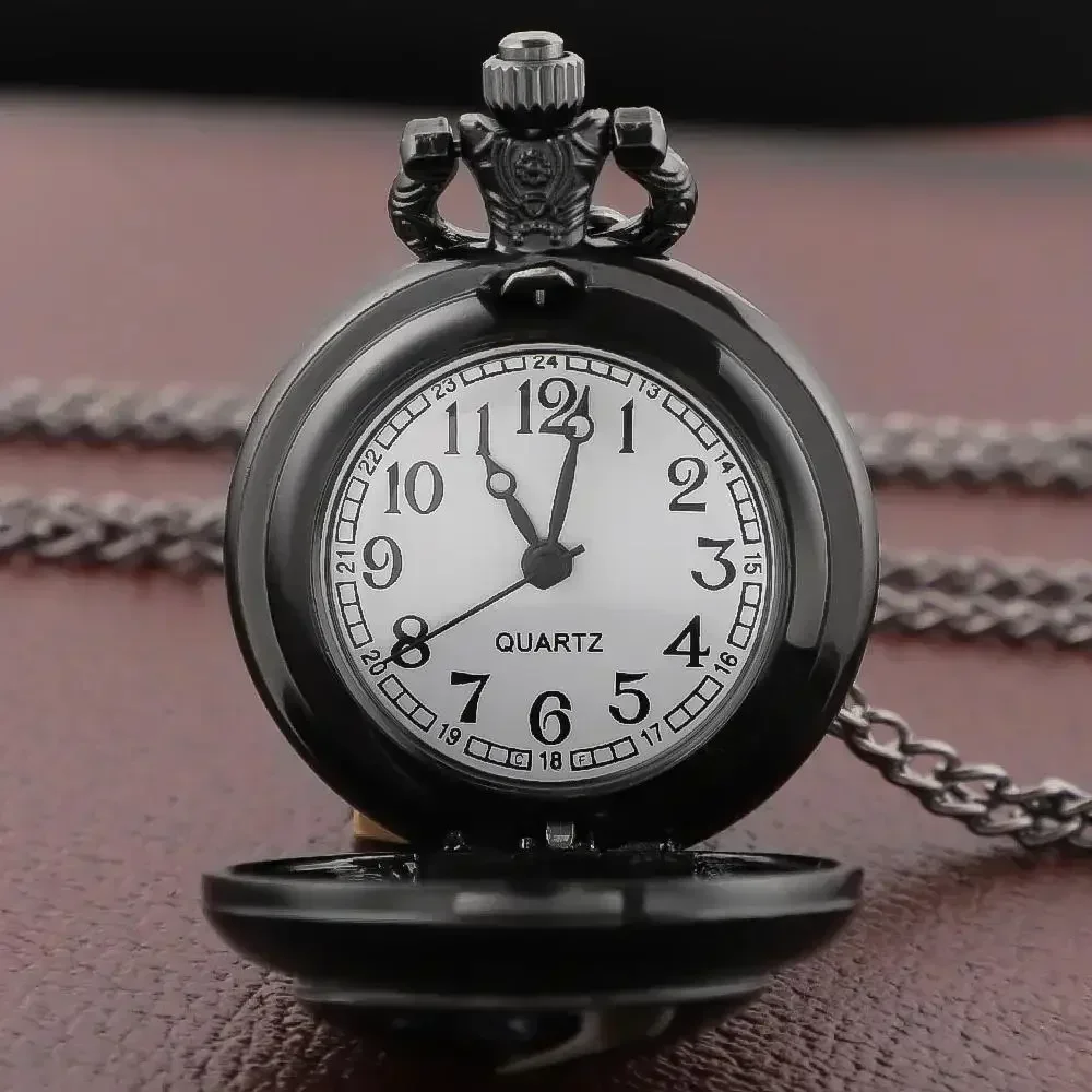 Vintage Black Raven Pattern Quartz Pocket Watch with Chain Necklace Retro Steampunk Pendant Watch Collectible Gift for Men