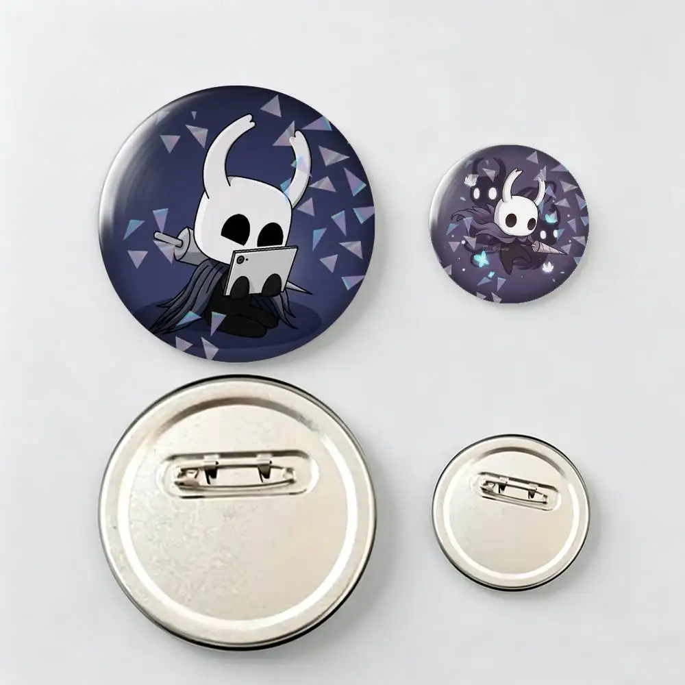 Silksong game Hollow Knight Print Throw Brooch Vintage Alloy Brooch Pins, Antique Style Decorative Badges for DIY Craft