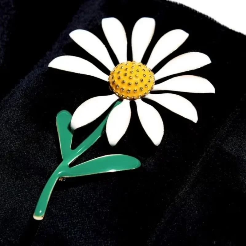 Kpop Idol G-DRAGON Same Style Daisy Brooch GD Daisy Series High Quality Fashion Jewelry Accessorie VIP Fans Collection Gifts