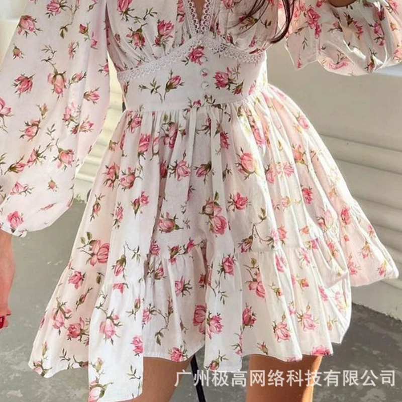 Women Chiffon Dress Summer Fashion Printed Lace Pleated Stitching Dress Women\'s Sexy V-neck Lantern Sleeve High Waist Slim Dress