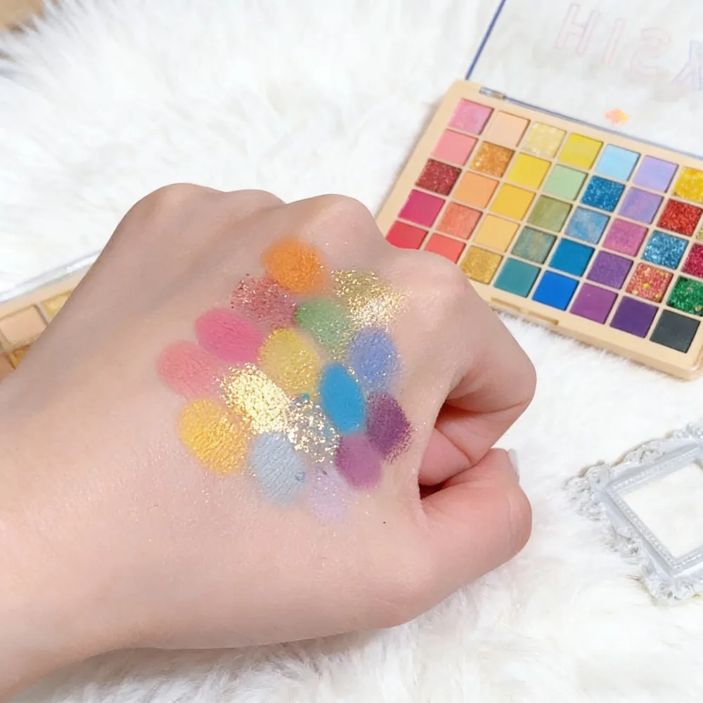 40 colors eyeshadow set matte and pearlescent for music festival performance stage green blue pink perfect as Mothers Day gift