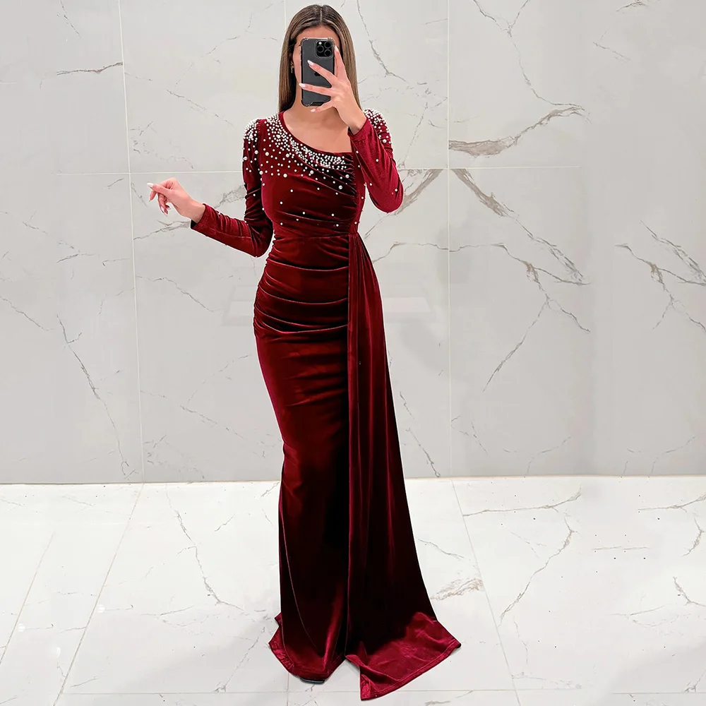 

Classic Saudi Arabia Burgundy Velour Evening Dresses Customized Long Sleeves Scoop Pearls Straight Prom Dresses Party Gowns