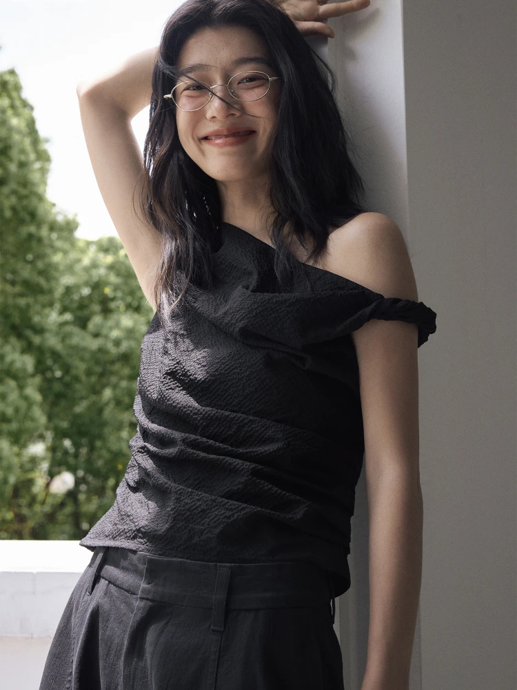 

HaveRice Ресторан Drunken Murmur Асимметричный дизайн с текстурой пузырьков с колючками Топ для поездок на работу Sle Полиэфирное волокно Одинарный...