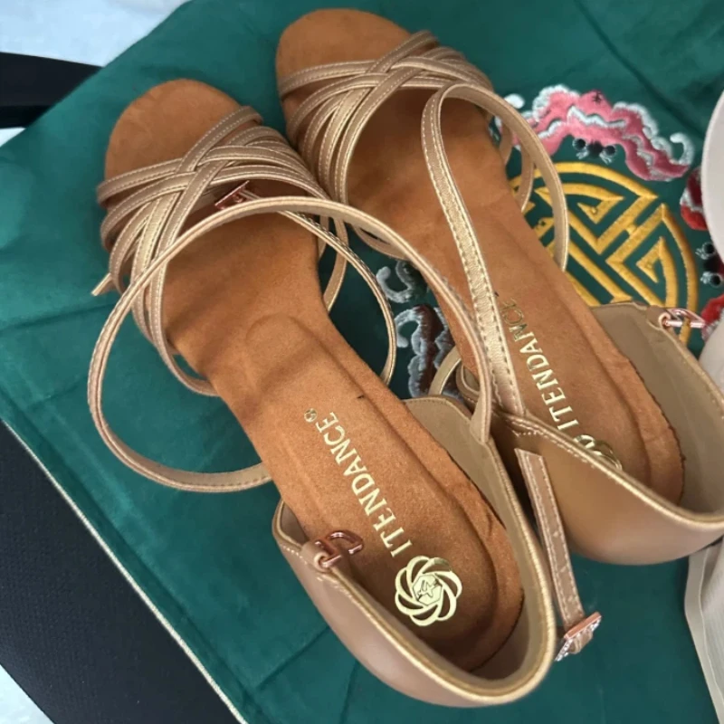 女性用大人向けラテンダンスシューズ-レザー製-ソフトソール-プロフェッショナル-室内用-ミドルハイヒール-ダンスシューズ