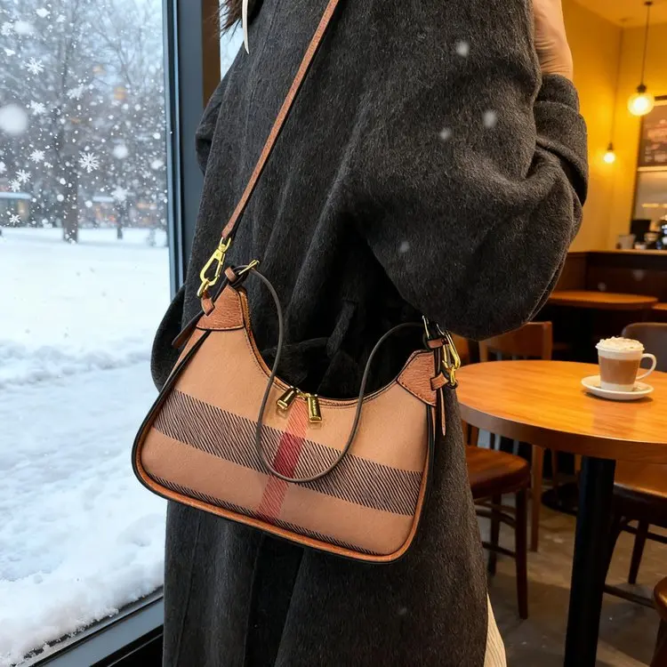 Retro plaid PC underarm women's bag  new striped simple high-end versatile daily portable shoulder messenger bag