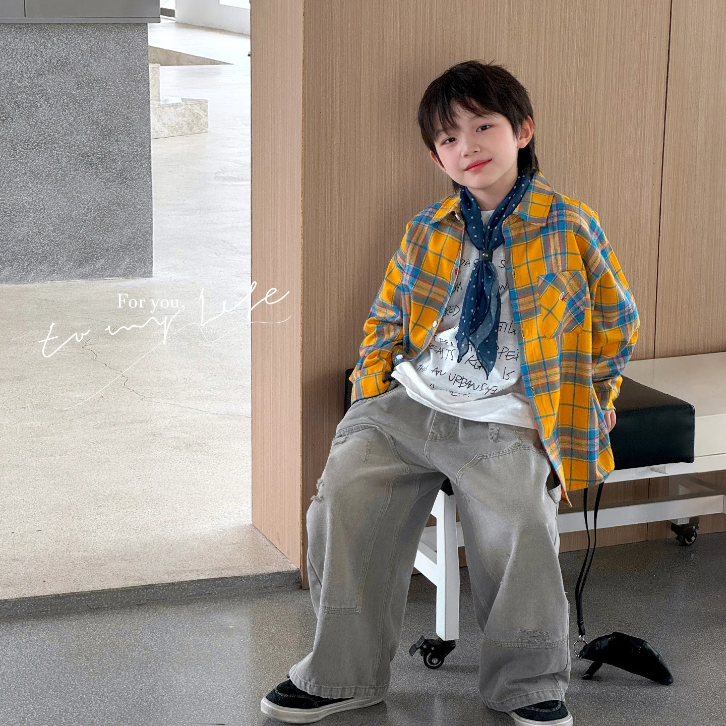 

2025 Boys' Autumn New Colorful Checkered Big Children's Coat Letter Embroidered Collar Children's Shirt