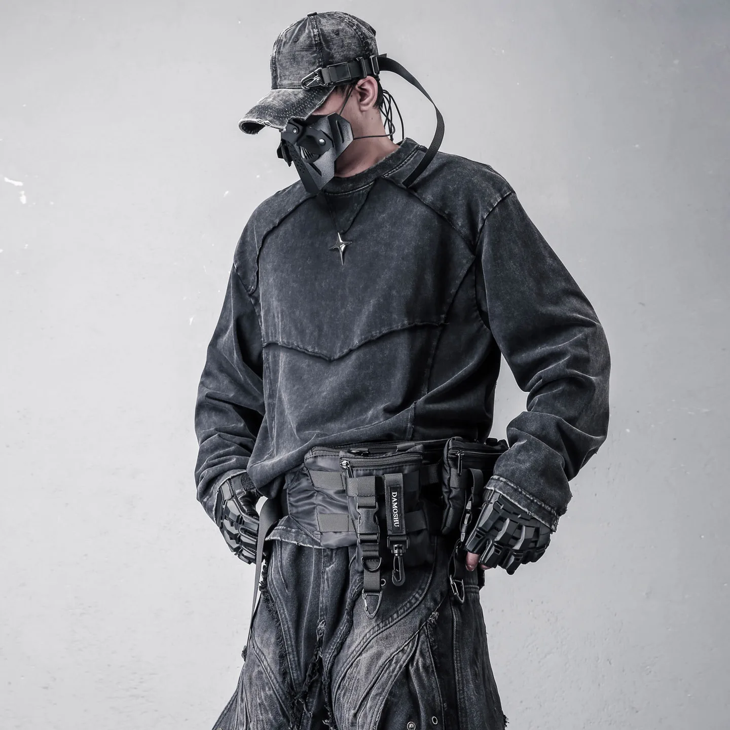 Wasteland Style  Retro Heavy Industry Worn Looking Washed-out Long-Sleeved T-shirt Men's  Techwear Patchwork round Neck Sweater