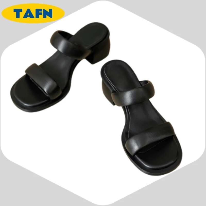 

Simple Advanced Texture Trendy, Beautiful and Exquisite Stylish Buckled Sandals with Padded Sole Retro-Inspired Platform AF505