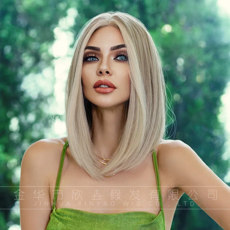 Hand-woven small lace wig for women, golden shoulder-length straight with baby hair bangs, highlighted synthetic fiber bob