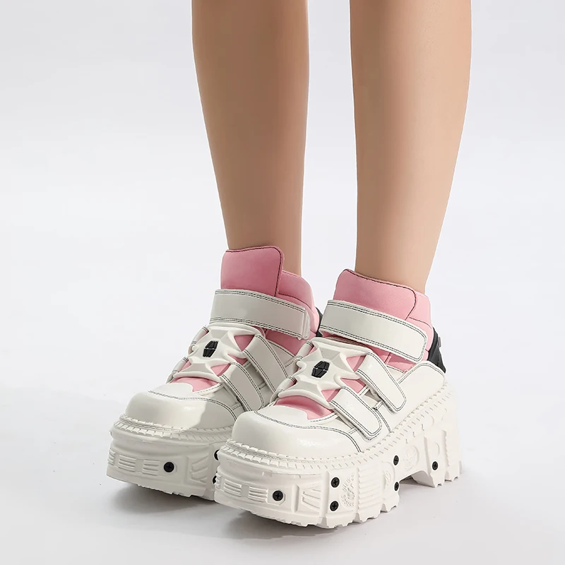 

2025 New Punk Style Women Shoes Lace-up Heel Height 6CM Platform Shoes Woman Metal Decor Woman Sneakers Gothic Ankle Rock Boots