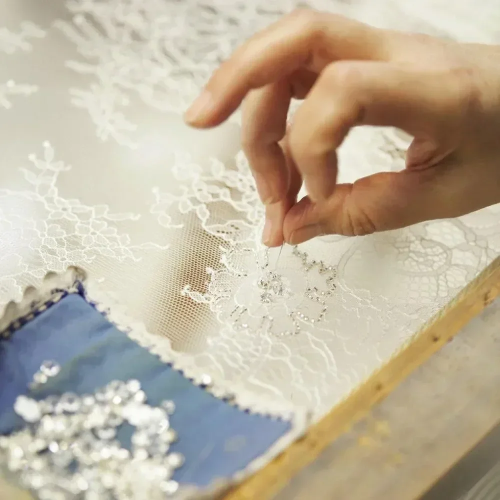 Aangepaste plus size off-the-shoulder zeemeermin trouwjurken lieverd bling kralen applicaties lovertjes bruidjurk