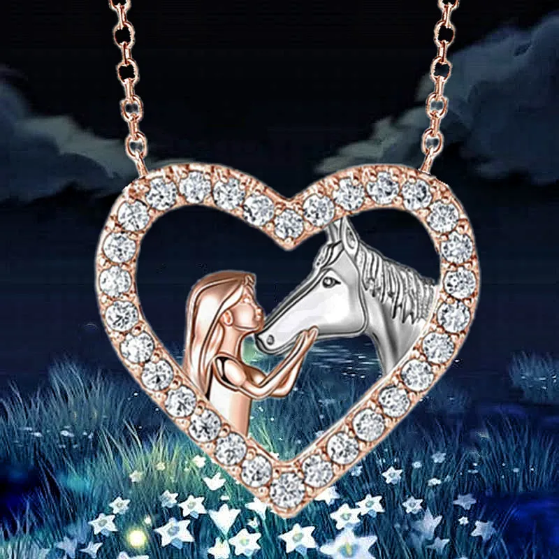 Fashion Women and Horse Necklace Heart Zircon Pendant Engagement Necklaces for Women Animal Jewelry Birthday Anniversary Gift