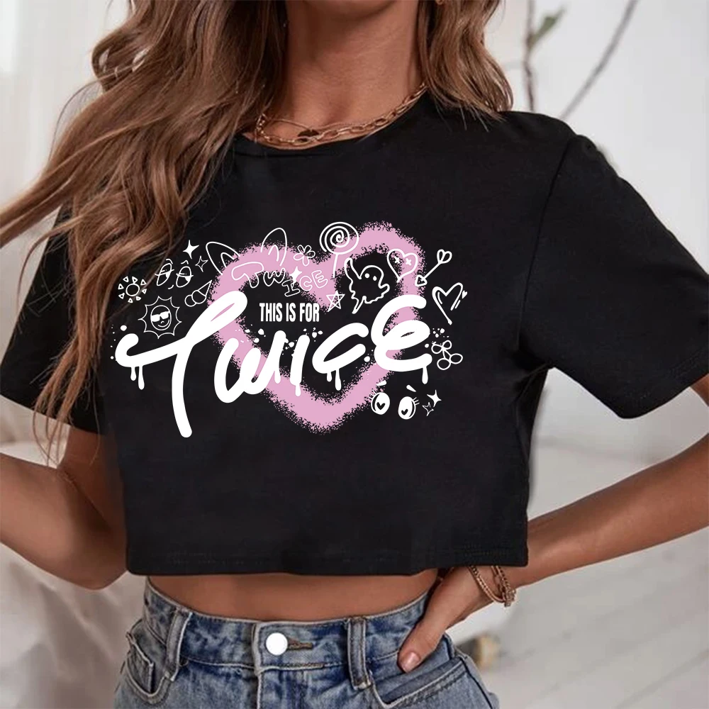 هذا للجولة العالمية 2025 المحاصيل القمم النساء Kpop Lovelys الفتيات Harajuku س الرقبة قميص غير رسمي هدية