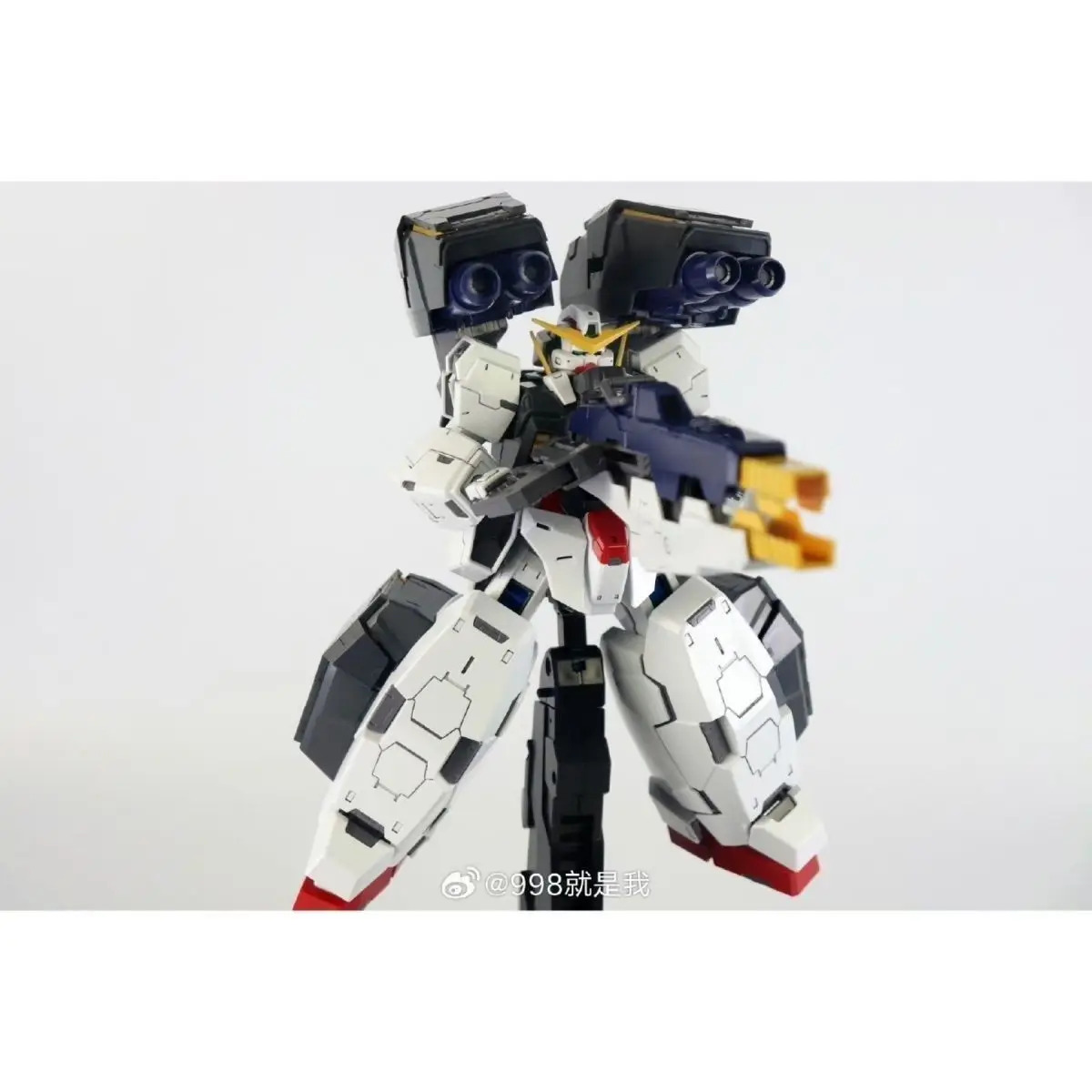 Daban 6657 Mg 1/100 Gn-005 في المخزون الفضيلة التجمع نموذج أطقم البلاستيك الهيكل العظمي أنيمي عمل الشكل روبوت البلاستيك نموذج اللعب