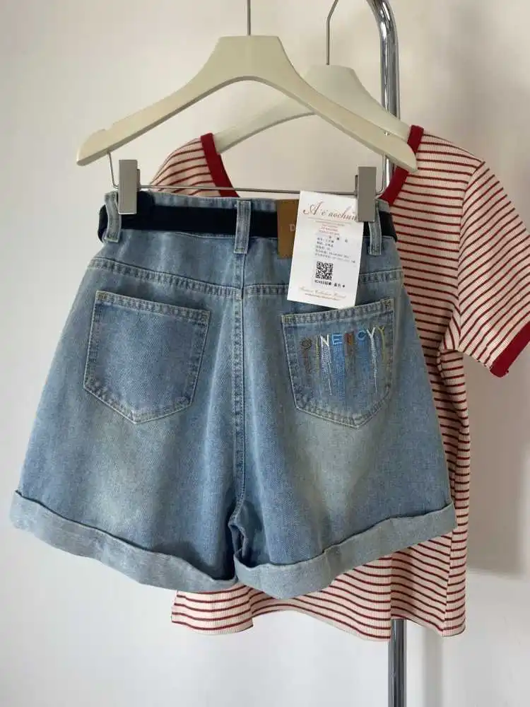 Pantalones cortos de mezclilla bordados con letras de verano, bordes enrollados, cremalleras, pantalones vaqueros cortos para mujer, pantalones cortos de mezclilla femeninos versátiles básicos de moda informal