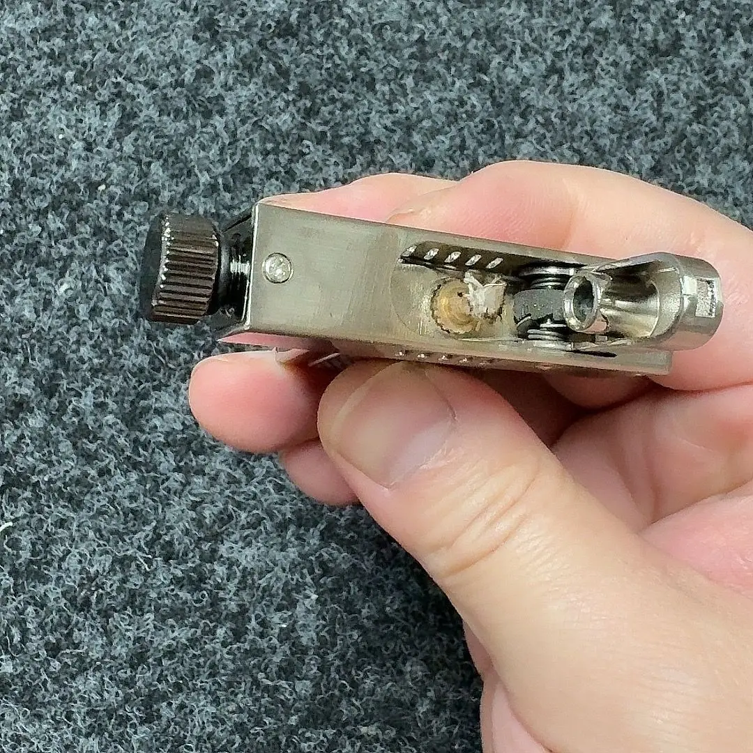 Vintage Classic Kerosenes Trench Lighter with Auto Ejection Mechanism One-Click Ignition Pocket Lighter Collection & Daily Use
