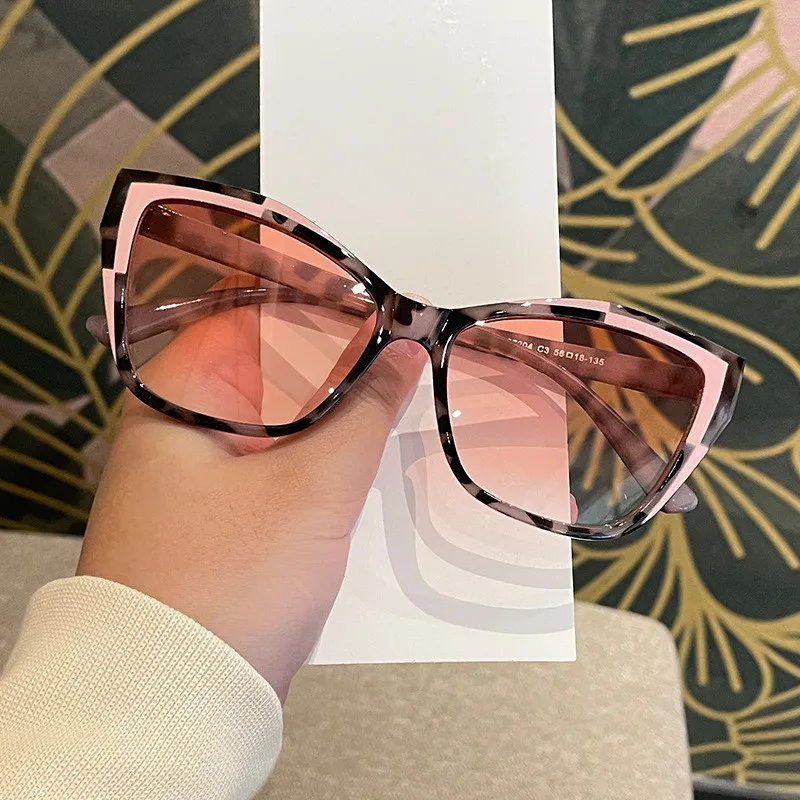 New Vintage Square Sunglasses Women Men Cat Eye Rectangle Glasses Female Eyewear for Male image 4