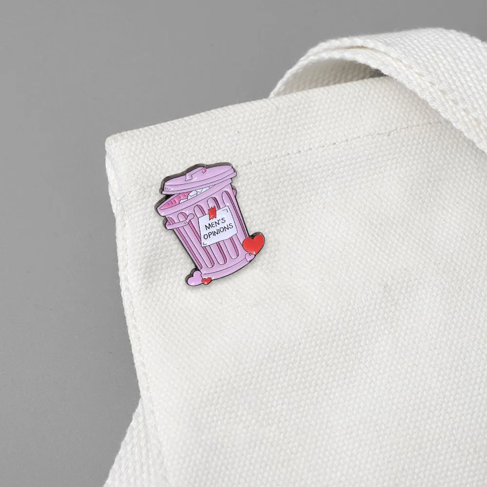 Männermeinungen, rosafarbener Mülleimer-Abzeichen-Anstecker, sarkastisch, humorvoll, lustiger Meme-Emaille-Pin, Frauenrechte, feministischer Schmuck, dekorativ – Detail 8