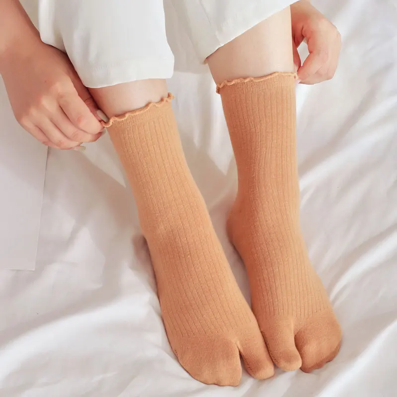 

Unisex Toe Socks Cotton Split Toe Socks Simple Comfortable Two-Toed Socks Japanese Harajuku Men Women's Tabi Socks High Quality