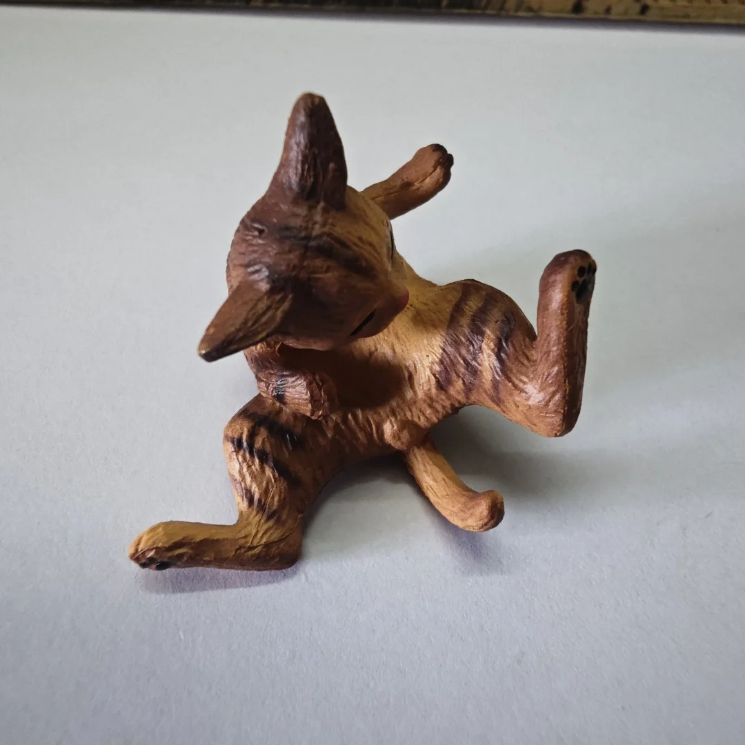 

1 Pcs Cute Simulation Kitten Brown Cat Kawaii Ornament Lovely Toy