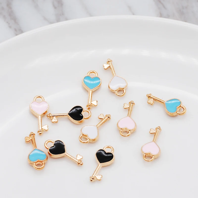 30pcs/lot New Heart Shape Key Enamel Pendant Carousel Charms for DIY Bracelet Necklace