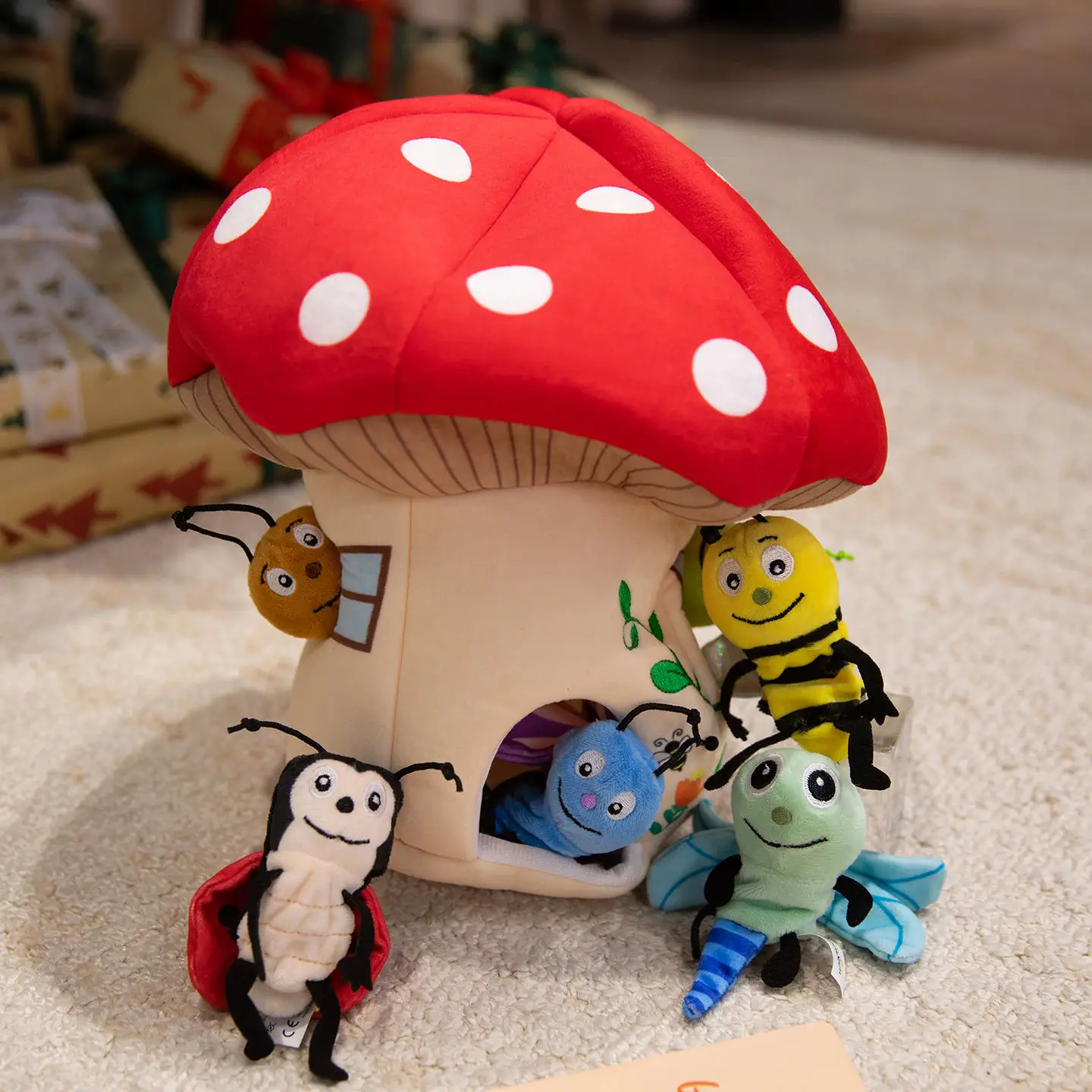 หุ่นนิ้วมือ 6 ชิ้น + 1 บ้าน หุ่นนิ้วมือครอบครัวสัตว์น่ารัก ของเล่นบทบาทสมมติ ของเล่นเสริมพัฒนาการ หุ่นนิ้วมือสำหรับเด็ก อุปกรณ์ประกอบเล่านิทาน