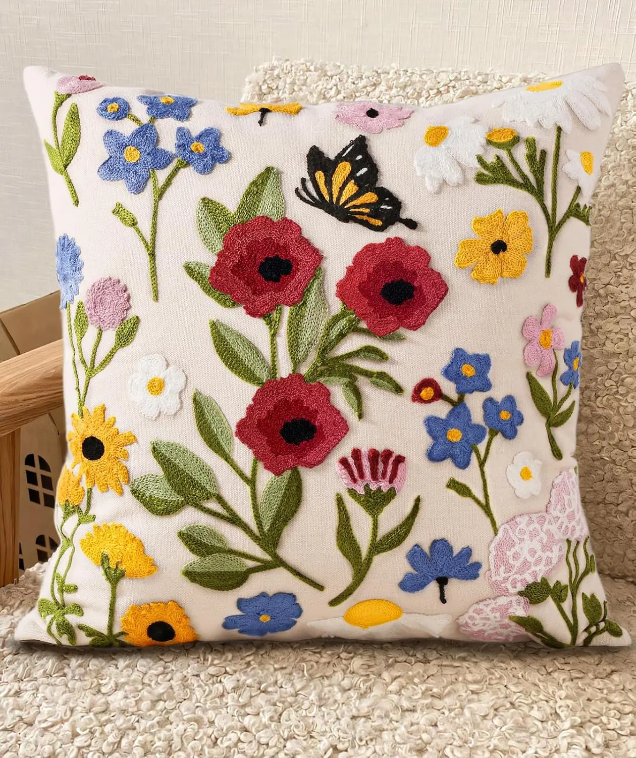 Hand Embroidered Floral Pattern Throw Pillow Cover Boho Cottagecore Style Accent Cushion Polyester Decorative Throw for Sofa Bed