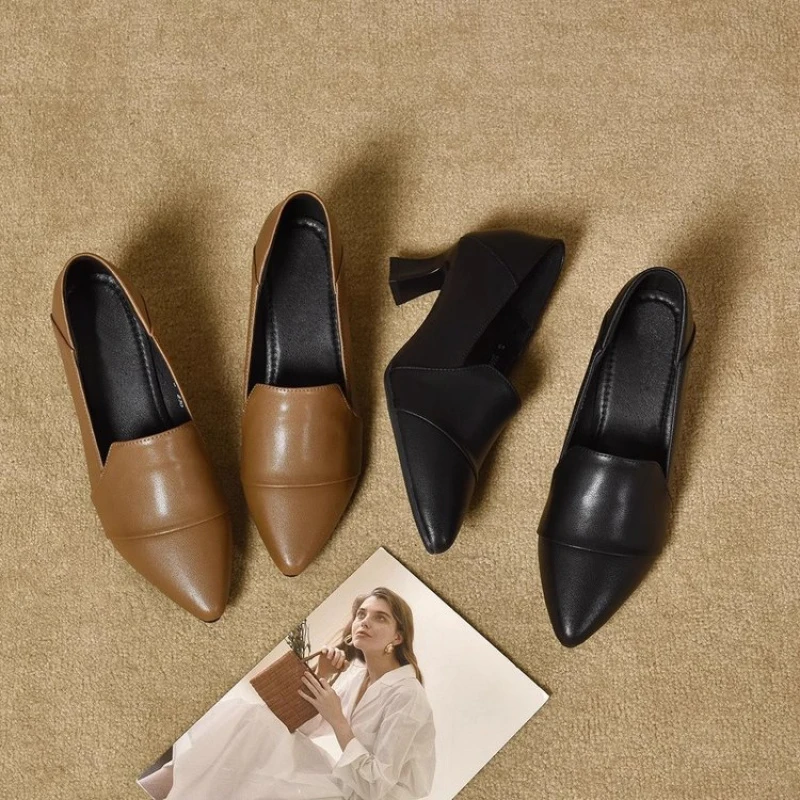 

Women Elegant Shallow Cut Pointed Toe Low Top Slip On Pumps PU Upper Chunky Rubber Mid Heel 3-5cm Comfortable Dress Pumps