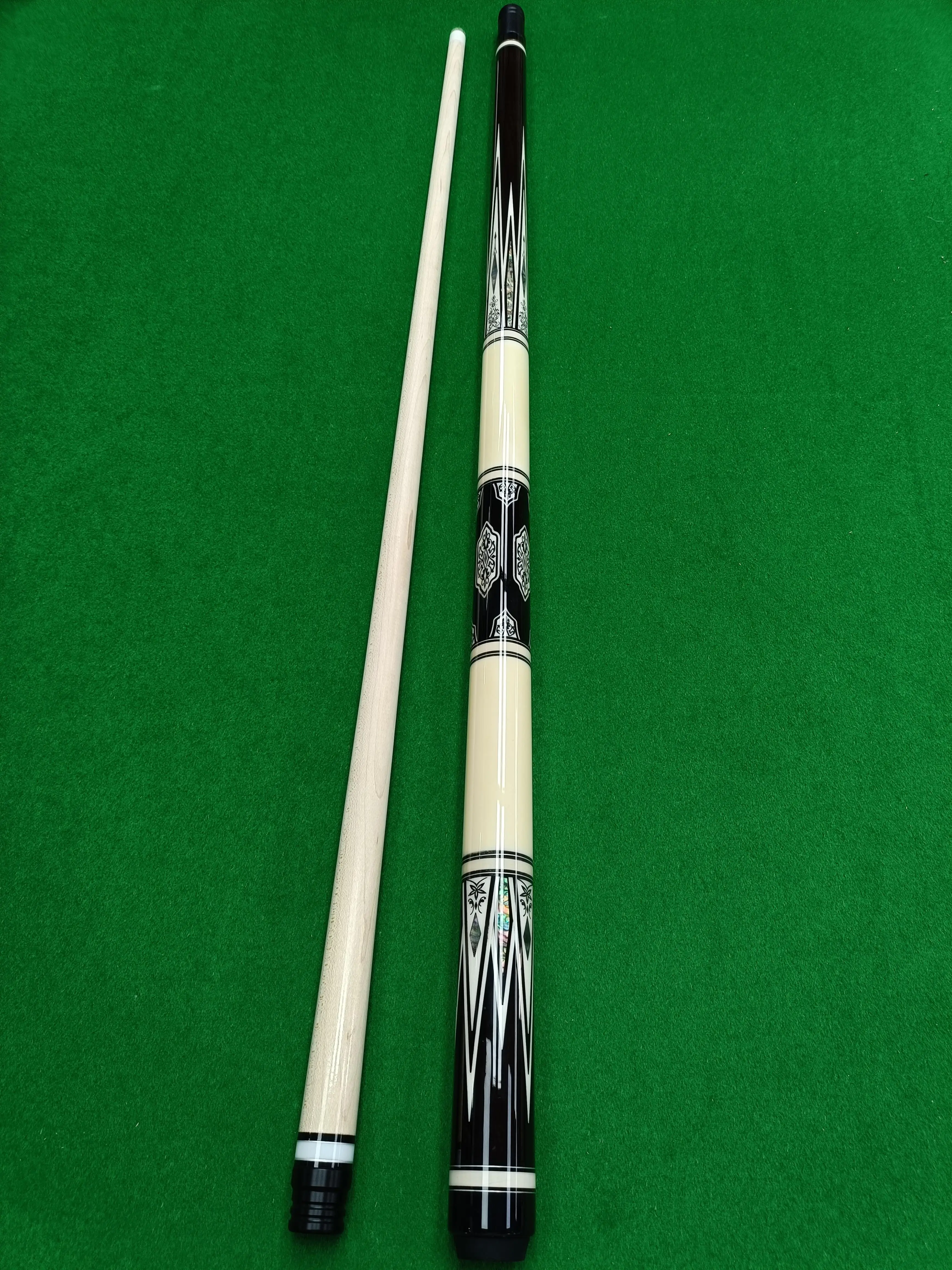 handmade billiard cues Exquisite billiard cues, suitable for nine-ball and carom billiards 12.5 High Quality 1/2