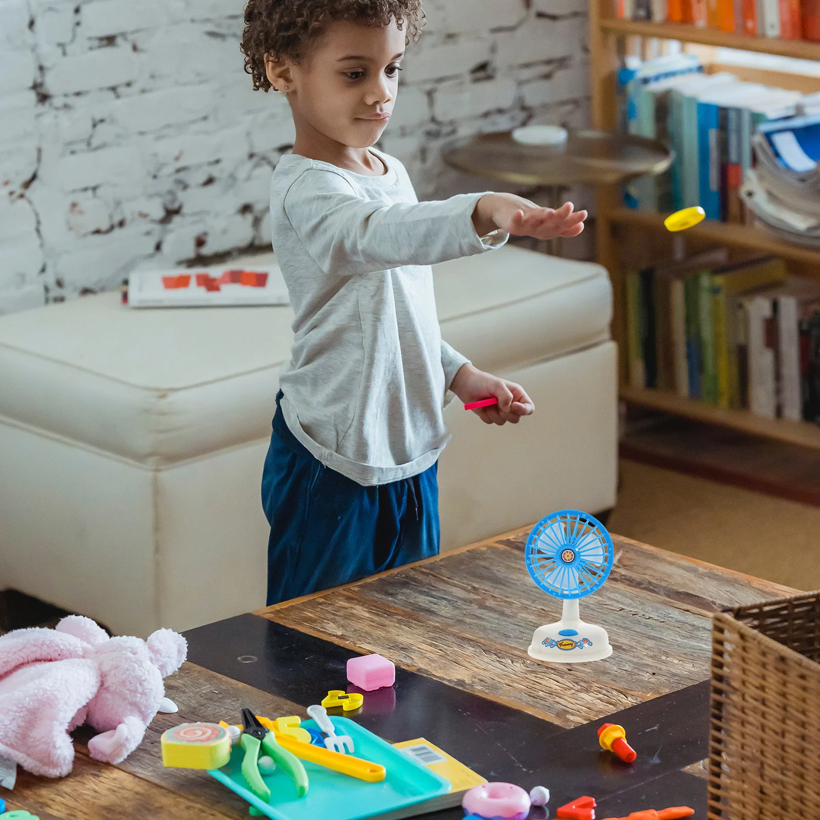 

1pc Simulated Mini Electric Fan Small Electric Fan For Kids Home Appliance Role Playing Educational Interactive Gift Play