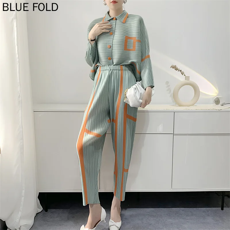 

Miyake Pleated Suit for Women, Urban Leisure 2-Piece Clothes Ensemble, Digital Printing, Autumn, New Product