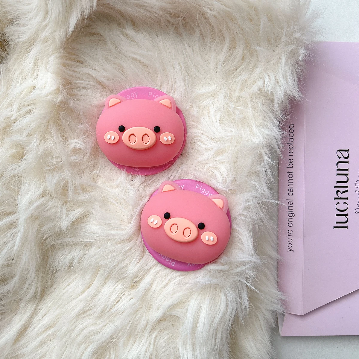 

Cute Pig Phone Grip, Cartoon Pink Piggy Kawaii Animal Phone Holder Animal Shape Phone Holder for iPhone Cute pink piggy Magnetic