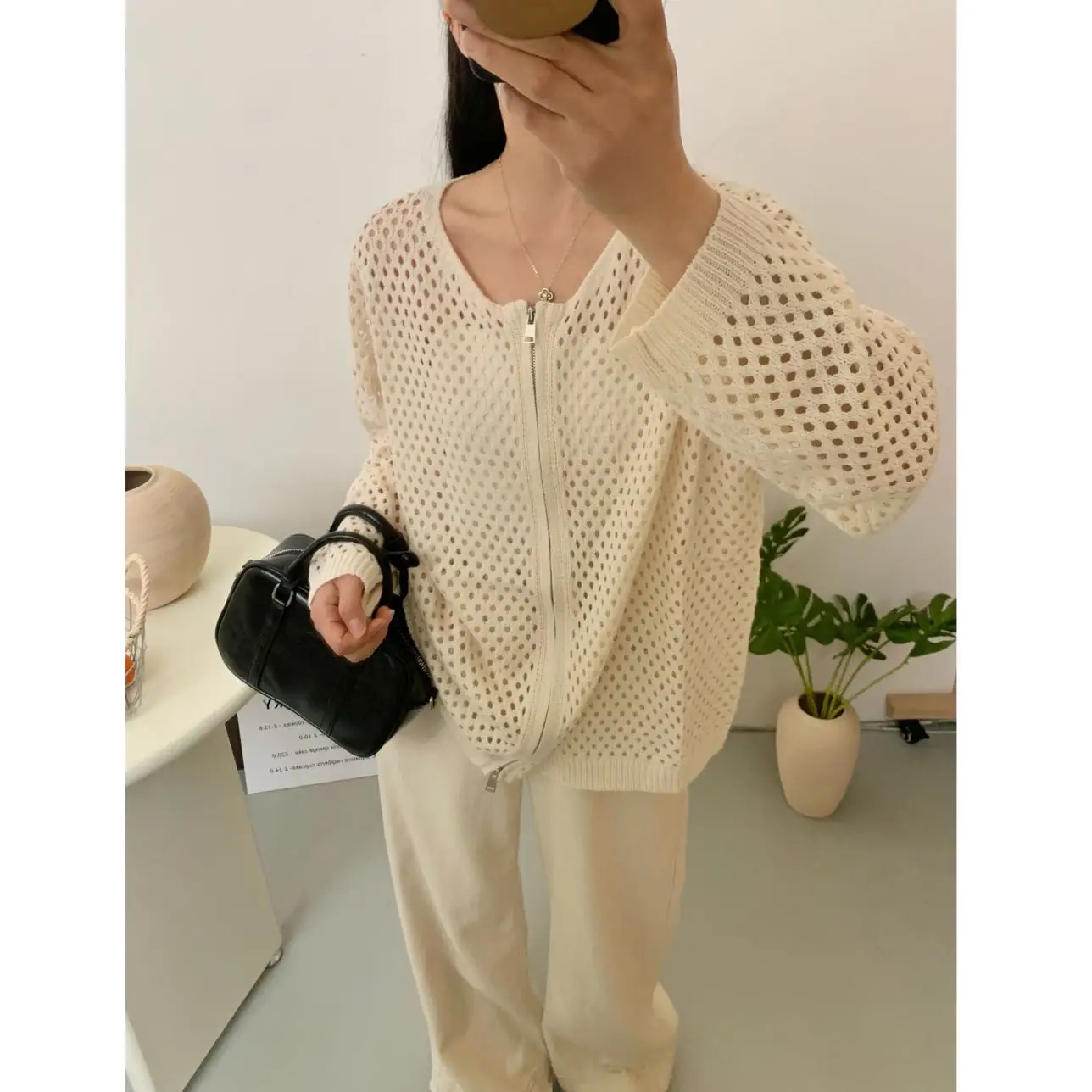 

Women's Spring Summer 2025 New Sle Thin Comfortable Breathable Hollow out round Ne Zipper Knitted Open Cardigan Coat Fem