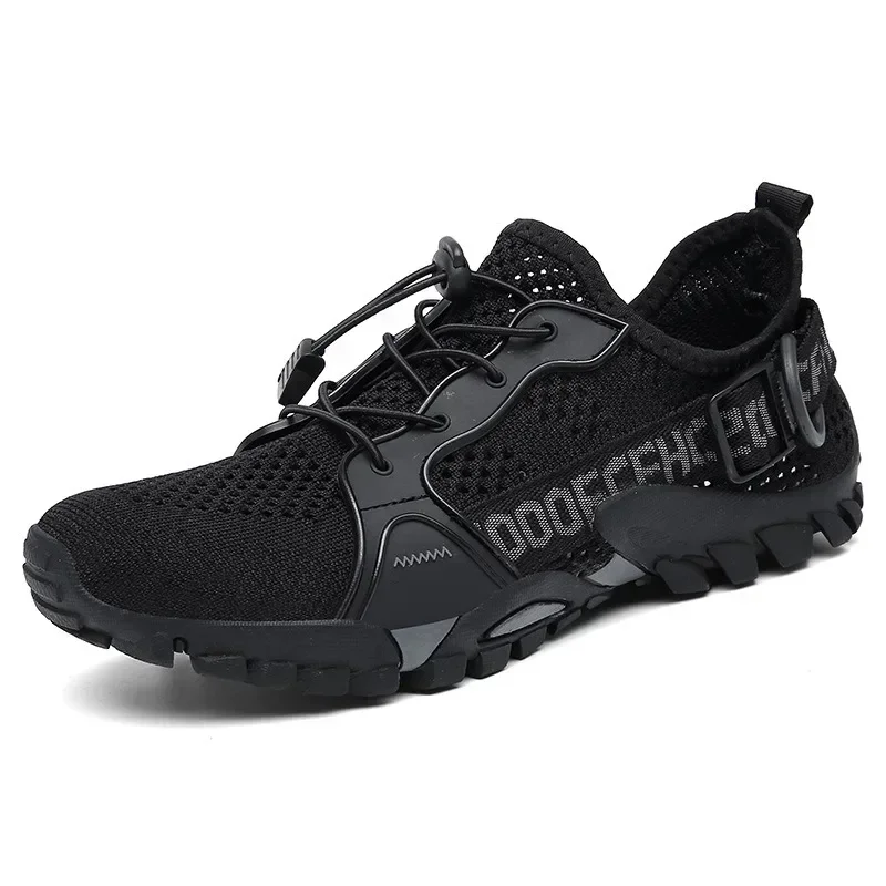 Plus Size Outdoor Shoes Men's Summer Breathable Walking Shoes Women's Hiking and Wading Mesh