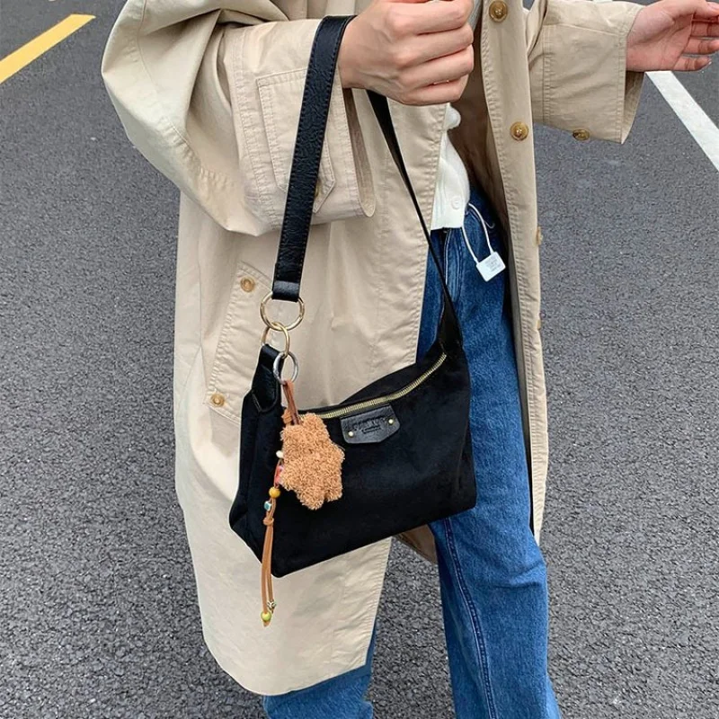 

Women's Elegant Leather Crossbody Bag Featuring Fine Craftsmanship And Casual Vintage Vibe Perfect For Daily Use​