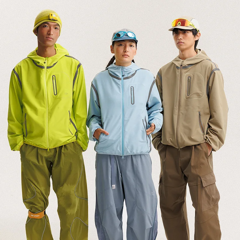 Outdoor Shell Jacket – Lightweight Windproof & Waterproof with Taped SeamsUnisex Camping, Running Night Reflective Strip Design