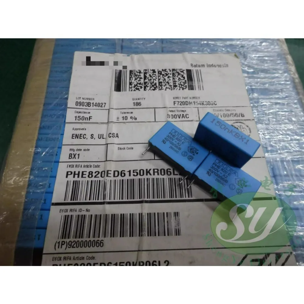 

10PCS RIFA PHE820 0.15uf/300vAC 150nf u15 154 Brand New 22mm Film Capacitor