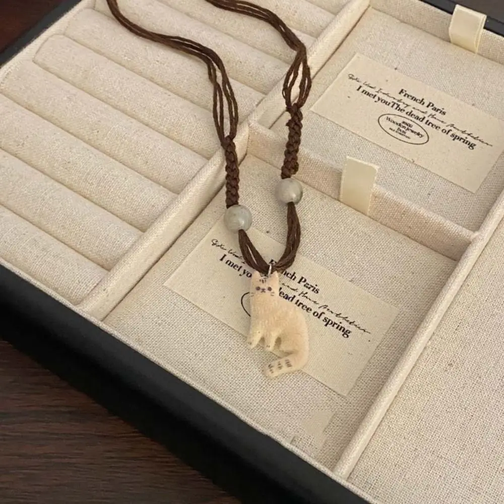 Korean Style Retro Cat Necklace Charms Minority Design Beaded Necklace Jewelry Accessories Small Ornament Clavicle Chain Women