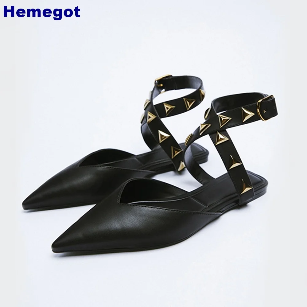 

Pointed Metal Rivet Roman Sandals 2024 Summer New Outdoors Casual Street Style Flat Mules Black Fashion Ladies Buckle Sandals