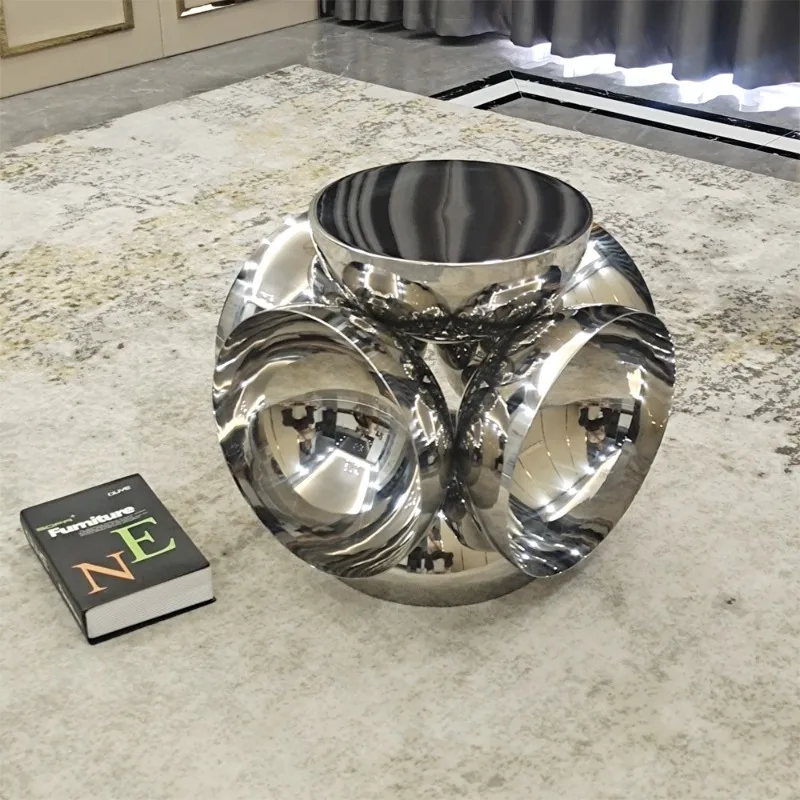 

Italian creative simple small side few clothing display props Internet celebrity round corner few light luxury mirror designer