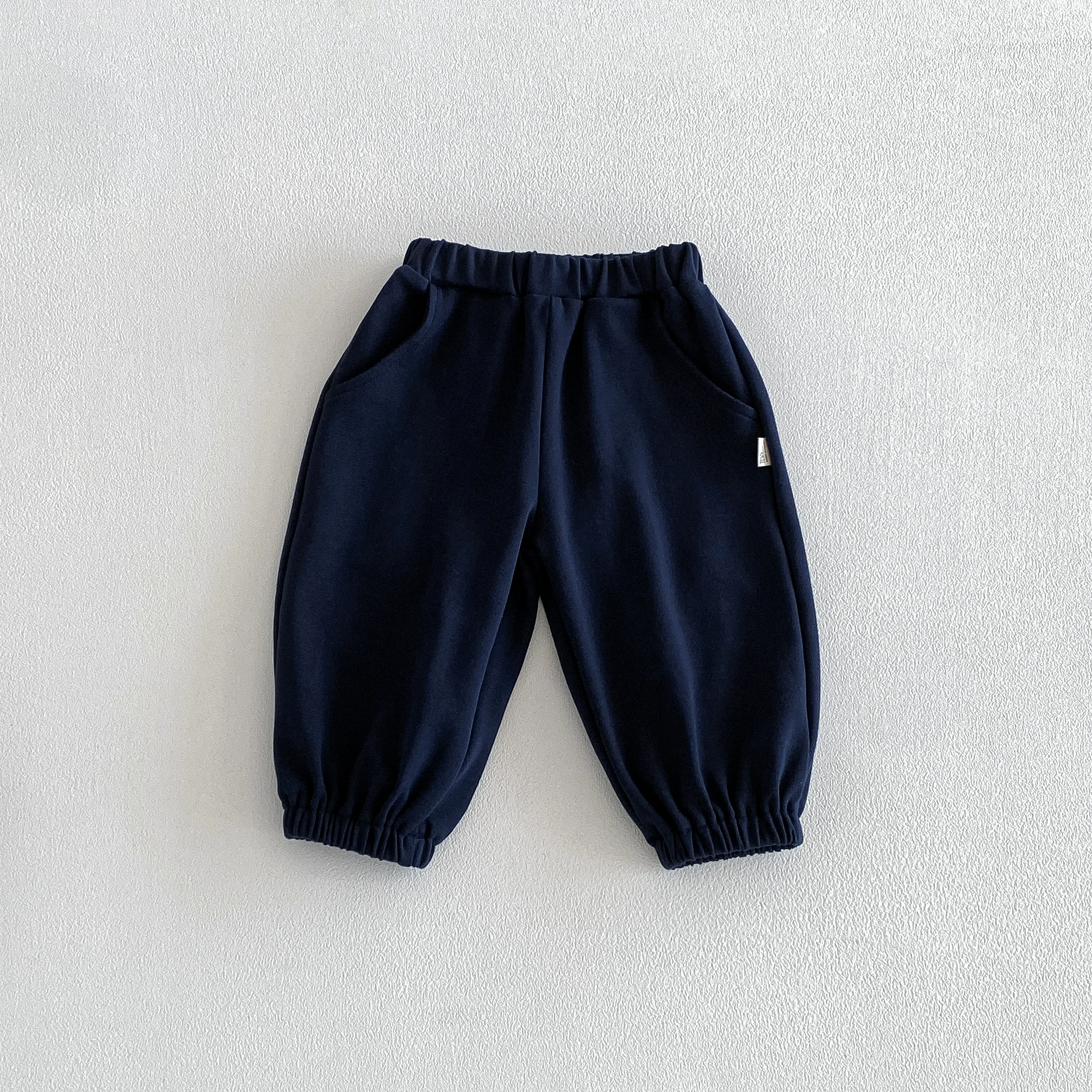 Koreanischer Kapuzenjacken-Set für Damen und Herren – trendiges, lässiges, sportliches und stilvolles Outfit – Detail 5