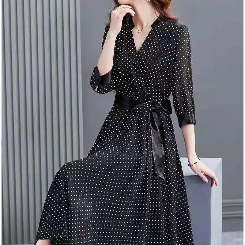 

Summer New V-neck 3/4 Sleeve Women's Clothing Casual Fashion Slim Long Dress Women Dot Printing Bow Elegant Dress