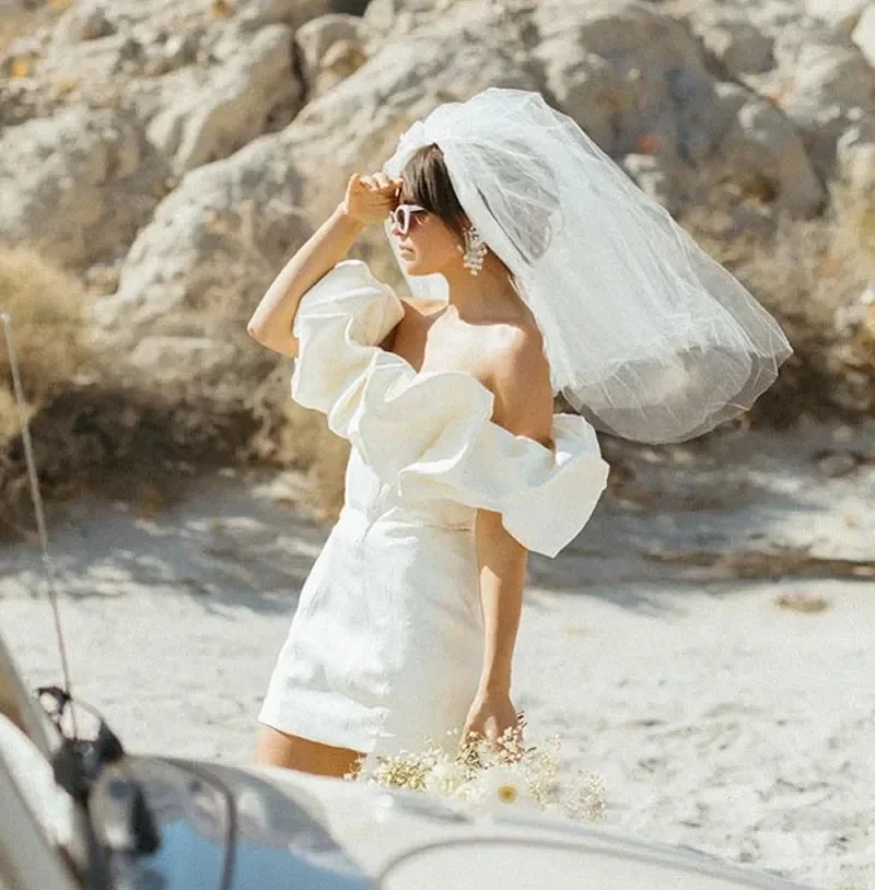 Vestido corto De princesa para Novia, minivestido plisado con hombros descubiertos, Espalda descubierta, hecho a medida, 2024