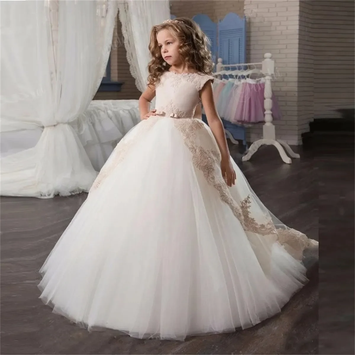 Fluffy Tulle Simple Flower Girl Dress Champagne Decal Wedding Litter Flower Children First Communion Celebration Party Dress